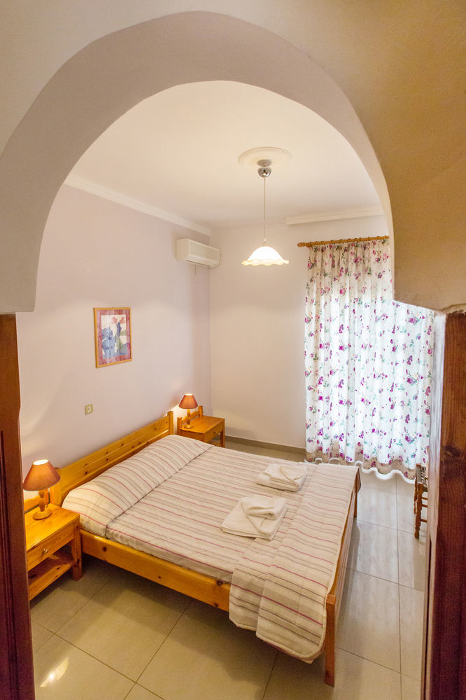 Filoxenia Apartments 2 Palaiochora Zewnętrze zdjęcie